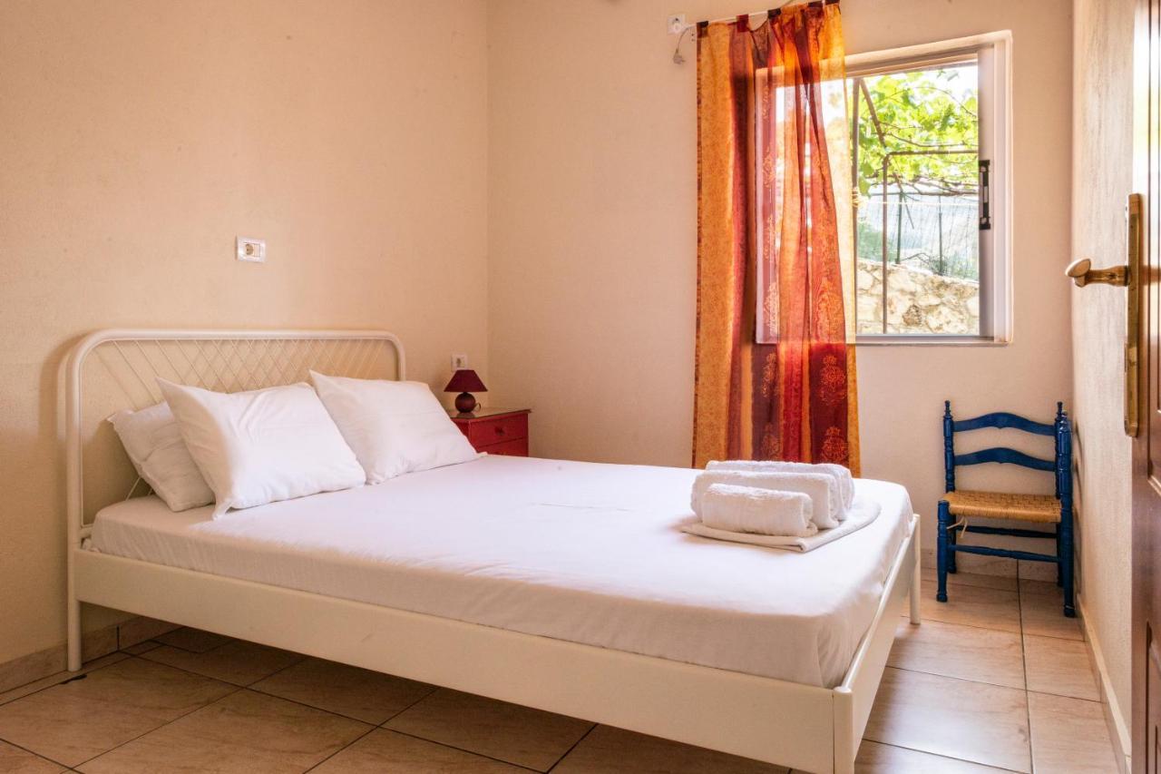 Janakis Apartments ヒマラ エクステリア 写真